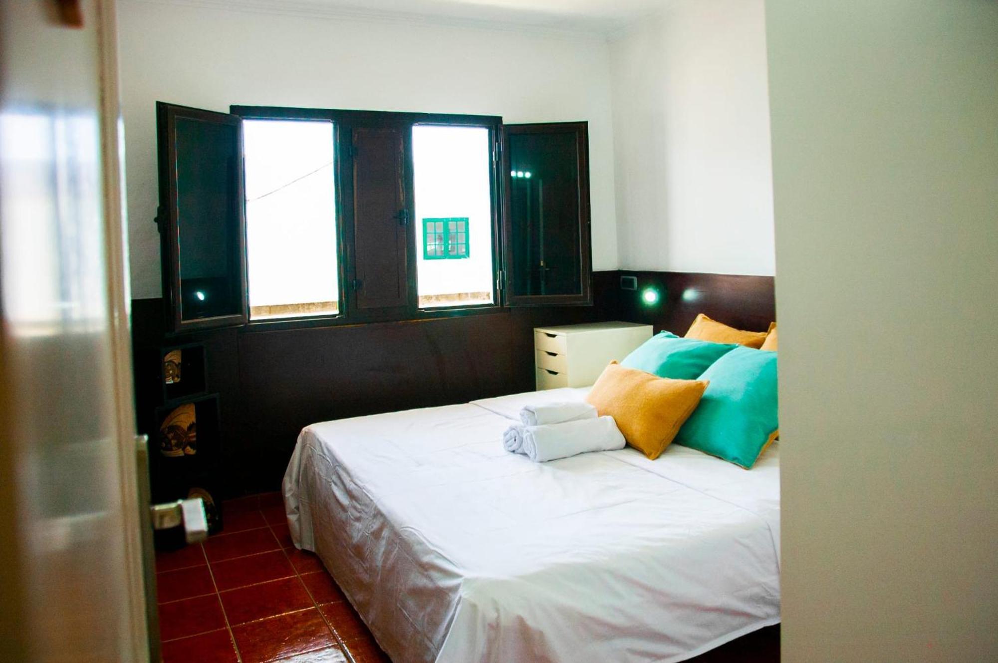 Famara Surf Apartment ภายนอก รูปภาพ