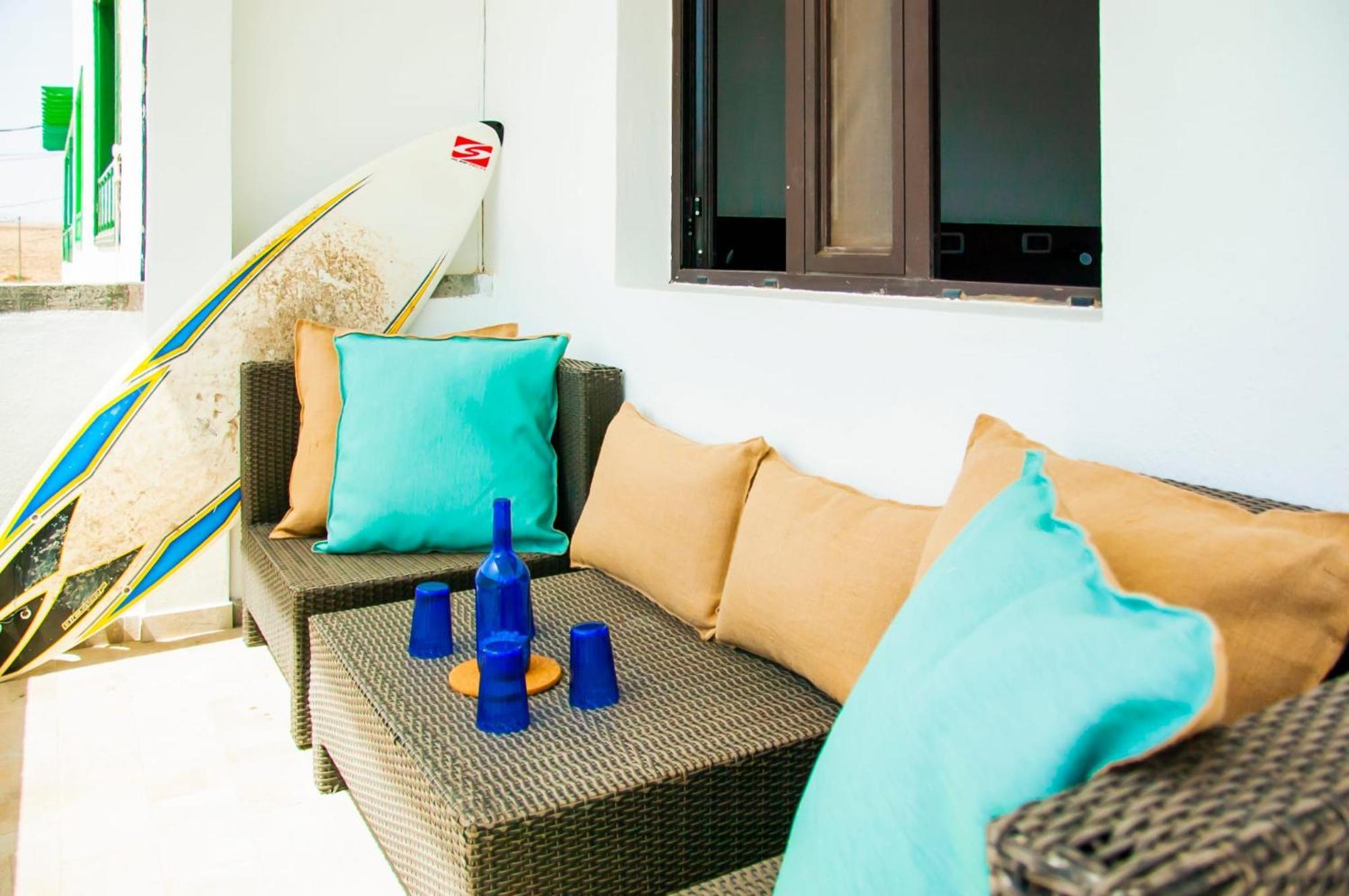 Famara Surf Apartment ภายนอก รูปภาพ