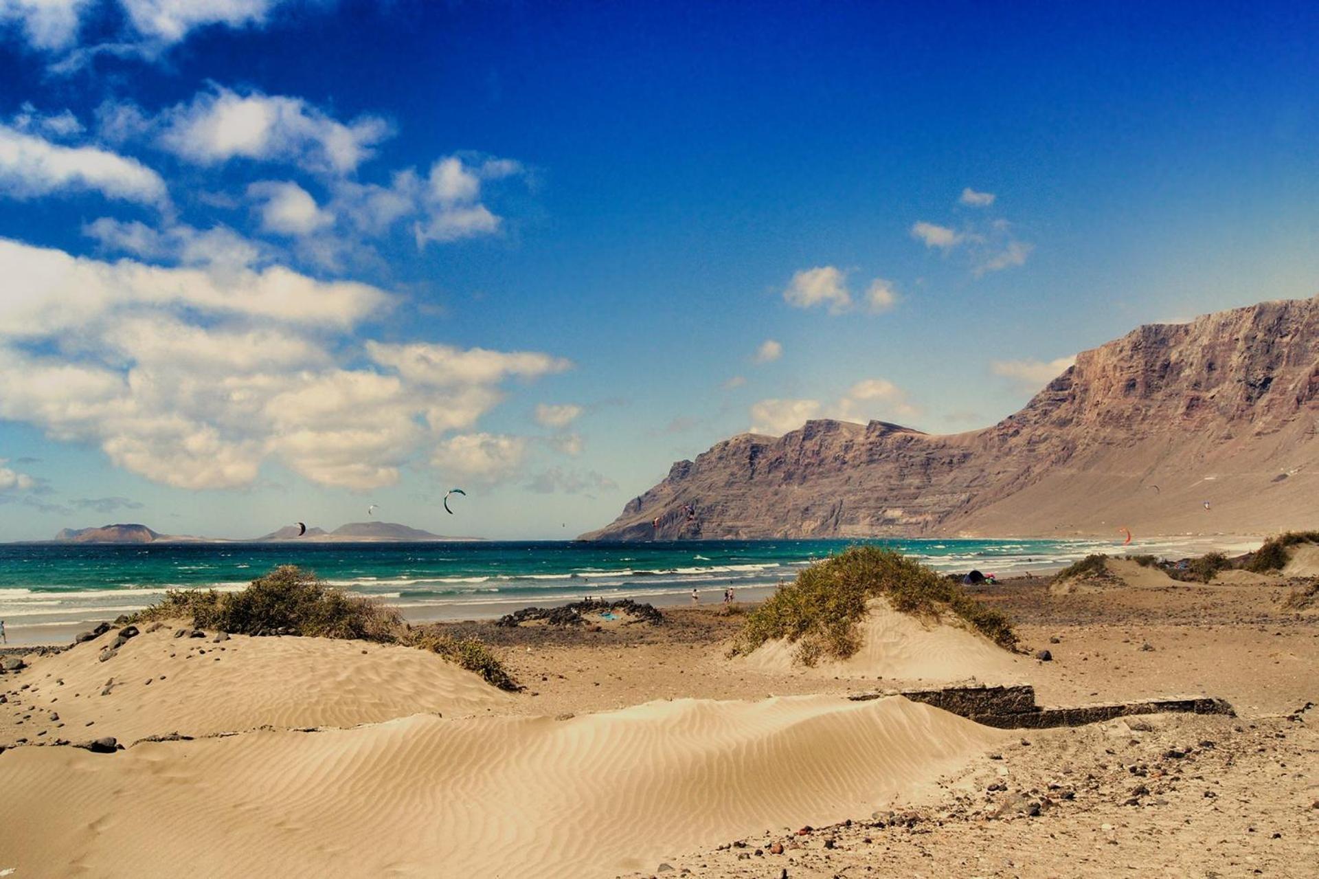 Famara Surf Apartment ภายนอก รูปภาพ